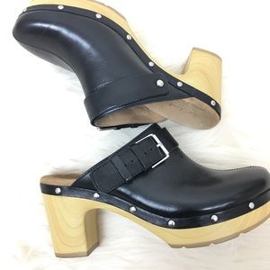 Clark’s Artisan Ledella Black Stud Clog Size 7M